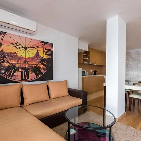 Modern & Cozy 2bd With Mountain View By Flat Mаnager Apartmán *