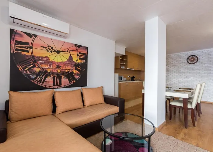 Modern & Cozy 2bd With Mountain View By Flat Mаnager Apartment *